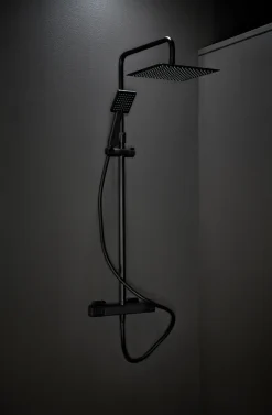 HAFA Duschset Och Duschpaket<TAKDUSCH MIX SLIM SQUARE 150CC SVART MED 300X300 DUSCHHUVUD
